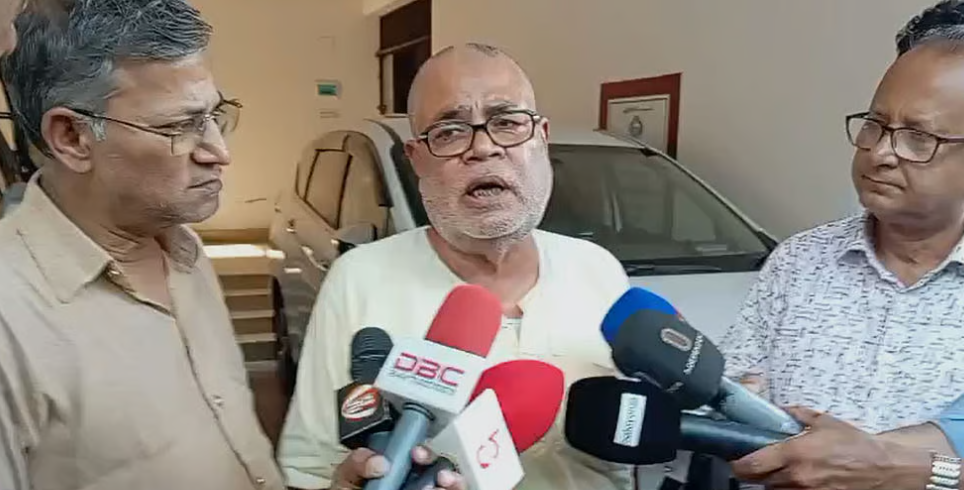 রংপুরে শিক্ষক পরিবার খুন: বাদী চান আরও গভীর তদন্ত, পুলিশের আশ্বাস