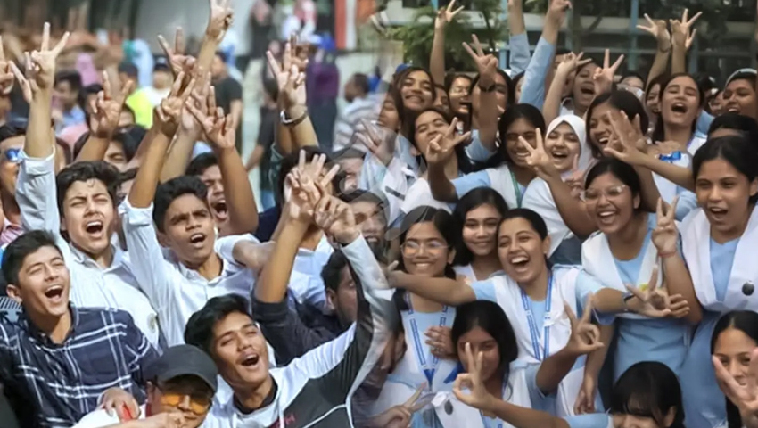 এইচএসসি ও সমমানের পরীক্ষায় পাসের হার ৫২.১২ শতাংশ