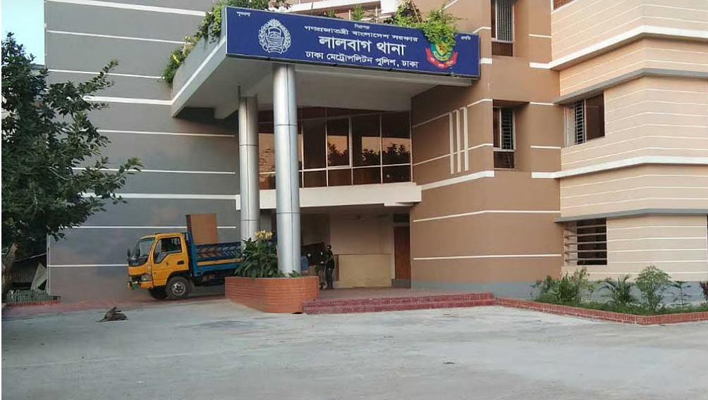 লালবাগে বন্ধুর বাসা থেকে ব্যবসায়ীর মাটিচাপা দেওয়া লাশ উদ্ধার