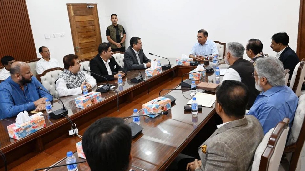 ‘আবাসন খাতে স্বচ্ছতা ও বিনিয়োগবান্ধব পরিবেশ নিশ্চিত করবে সরকার’
