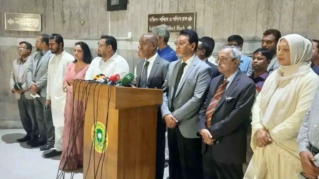 জুলাই সনদ সামনে রেখে সংবিধান পর্যালোচনা করবে সংসদীয় বিশেষ কমিটি