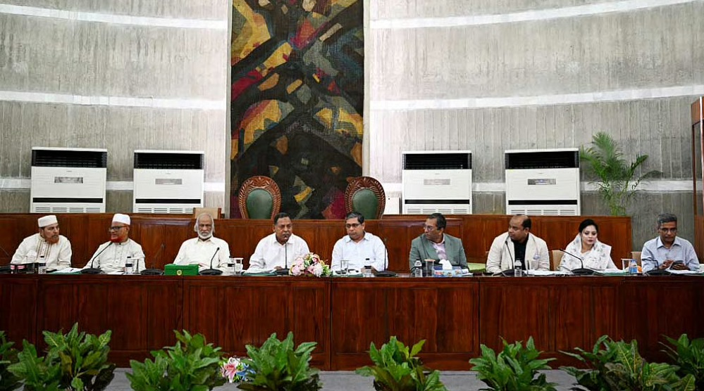 স্থানীয় ভোটে আইনশৃঙ্খলা বাহিনী ‘পুরোপুরি প্রস্তুত নয়’: সংসদীয় কমিটির সভাপতি