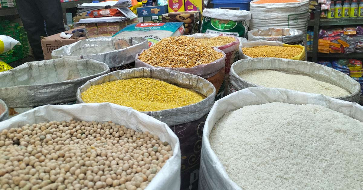 চাল ডাল আটার দাম বাড়তি, চাপে ভোক্তারা