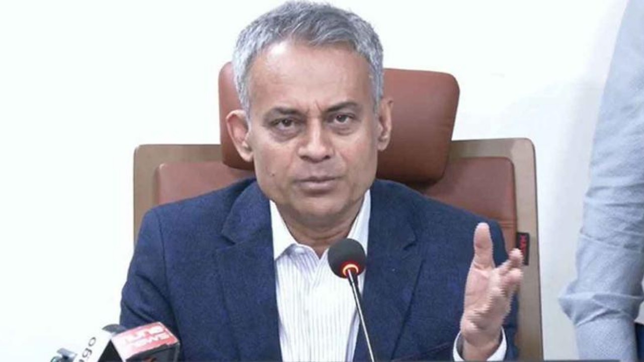 প্রতি ১০ কিলোমিটারে একটি করে অ্যাম্বুলেন্স নিশ্চিত করা হবে: সড়কমন্ত্রী