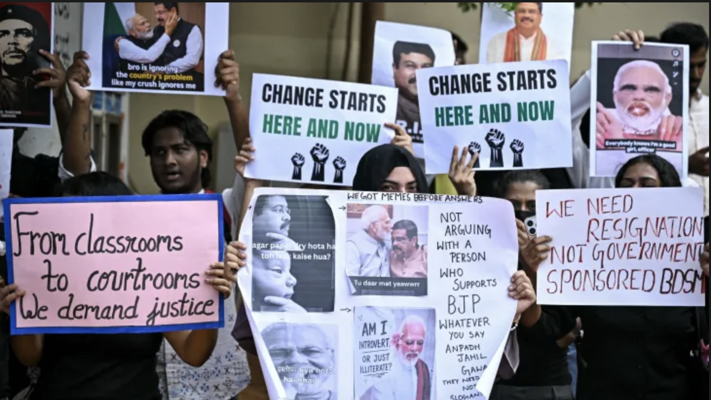 ভারতে তরুণদের আন্দোলনের মুখে পিছু হটল মোদি সরকার