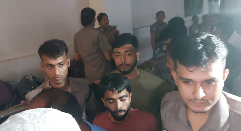 ১৫ অগাস্টে ‘নাশকতার পরিকল্পনা’: গ্রেপ্তার হওয়া আরও ১৫ জন রিমান্ডে