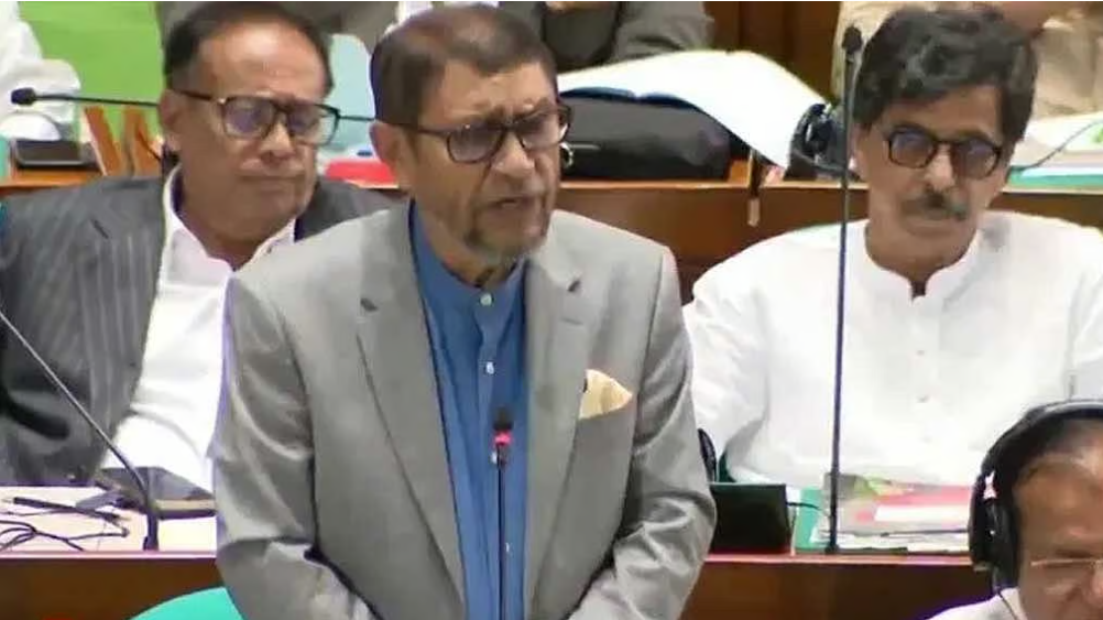 ডেঙ্গু ঠেকাতে ফুলহাতা শার্ট, পাজামা বা লম্বা লুঙ্গি পরার পরামর্শ স্বাস্থ্যমন্ত্রীর