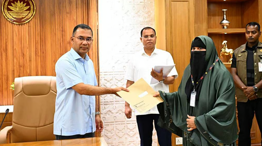 চাকরি পেলেন জুলাই শহীদ ও আহত পরিবারের ১০ জন