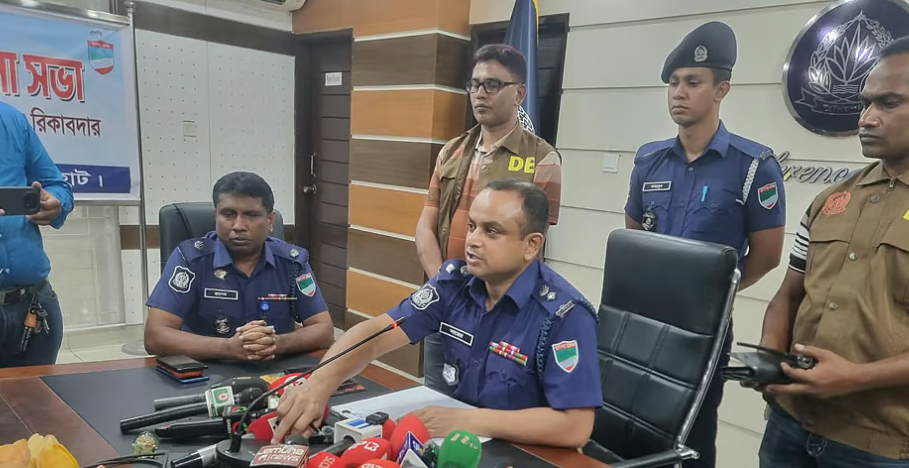 বাগেরহাটে মা-ছেলে-নানি খুন: নেপথ্যে পরকীয়া, বলছে পুলিশ