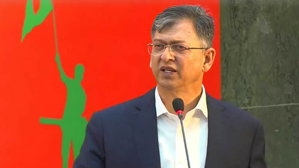 ভারত ‘হাসিনা কার্ড’ খেলে, আবার বন্ধুত্বও চায়: সালাহউদ্দিন