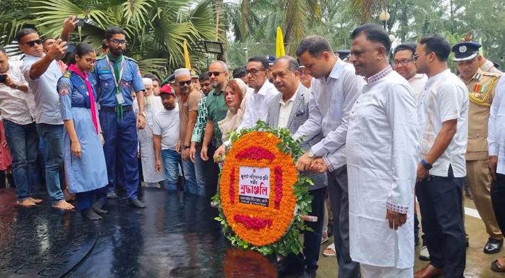 রাজপথের রাজনীতি নয়, পার্লামেন্টে ফিরতে হবে: তথ্যমন্ত্রী