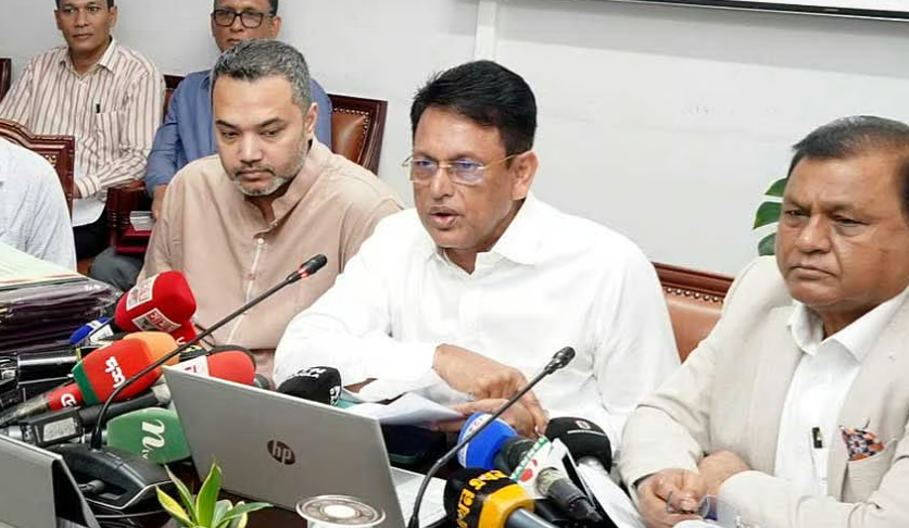 ‘মন খুলে’ গান গাওয়া যায়, নম্বর দেওয়া যায় না: শিক্ষামন্ত্রী