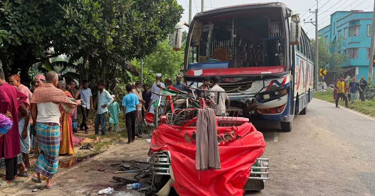 ময়মনসিংহে বাস-অটোরিকশার সংঘর্ষে নিহত ৭
