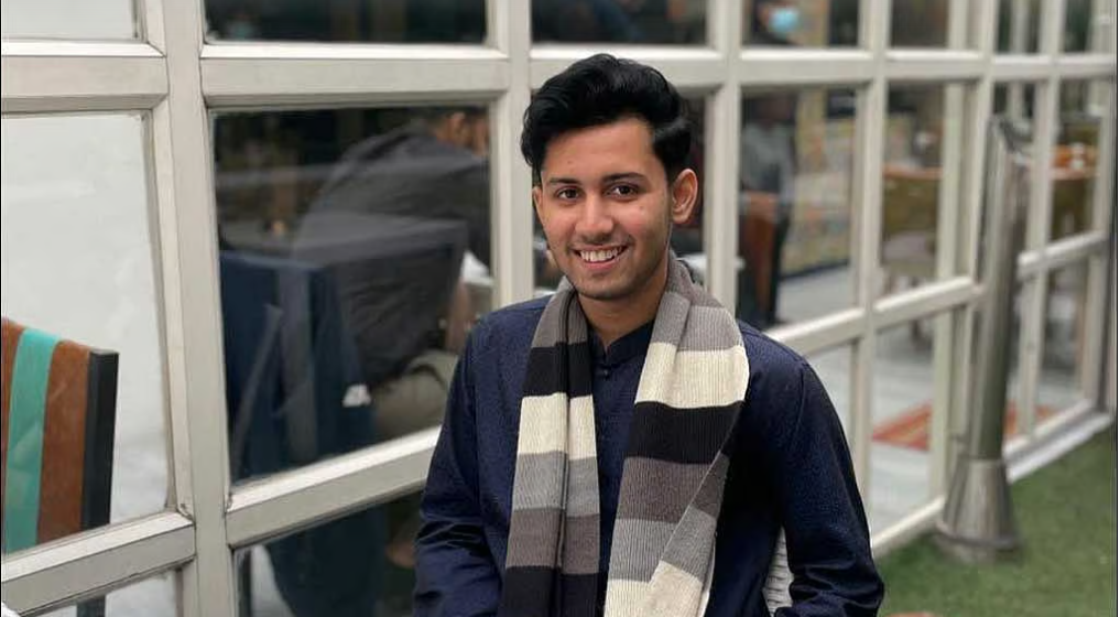 মোটরসাইকেলে ব্যাটারি রিকশার ধাক্কা, কভার্ড ভ্যানের নিচে প্রাণ গেল আইইউবি ছাত্রের