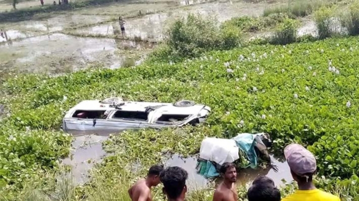 সিলেটে মাইক্রোবাস-অটোরিকশা সংঘর্ষে এক নারীসহ ৬ নিহত 