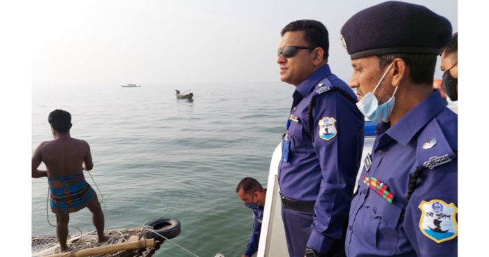 চাঁদপুরে পুলিশের গুলিতে জেলের মৃত্যু