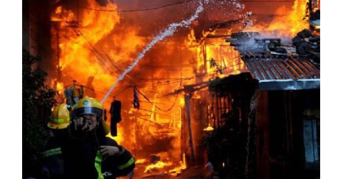 গাজীপুরের কালিয়াকৈরে ভয়াবহ অগ্নিকাণ্ডে চার জনের মৃত্যু