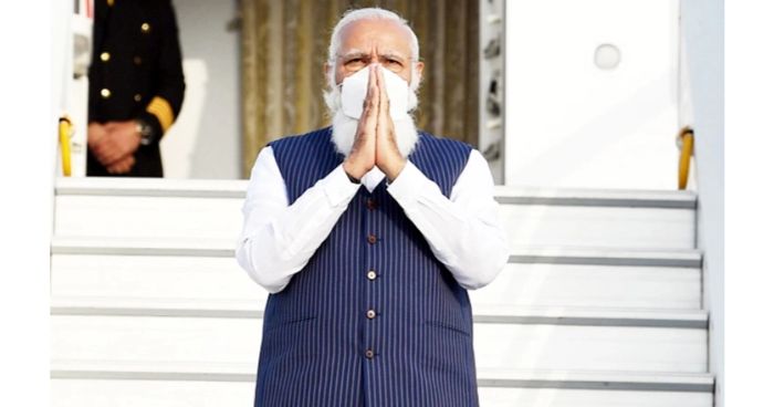 নরেন্দ্র মোদি হেলিকপ্টারে সাতক্ষীরার পথে