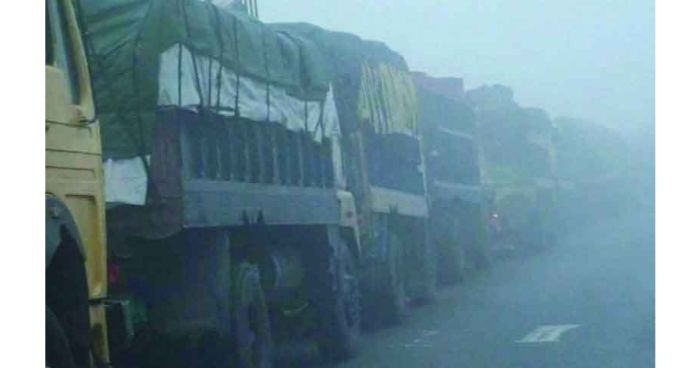 টাঙ্গাইল-বঙ্গবন্ধু সেতু মহাসড়কে দীর্ঘ যানজট