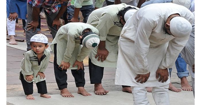 সন্তানকে যে ১০ উপায়ে নামাজে অভ্যস্ত করবেন?