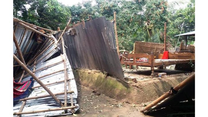 নেত্রকোনায় আকস্মিক ঘূর্ণিঝড়ে শতাধিক ঘরবাড়ি বিধস্ত