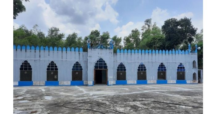 ষাটের দশকে পিলার বিহীন নান্দনিক মসজিদ
