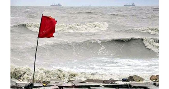 সাগরে ফের লঘুচাপ, নদীবন্দরে সতর্ক সংকেত