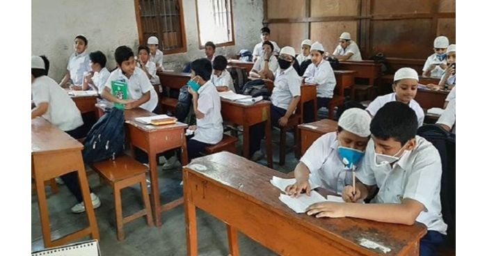 পরিস্থিতি স্বাভাবিক থাকলে জানুয়ারিতে বাড়তে পারে ক্লাসের সংখ্যা