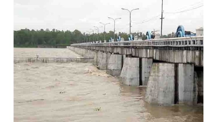 তিস্তার পানি বেড়েছে, খুলে দেওয়া হলো ৪৪ গেট