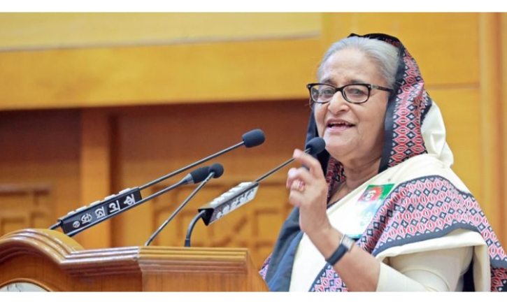 দেশি-বিদেশি যেকোনো চাপের কাছে বাঙালি নতি স্বীকার করে না
