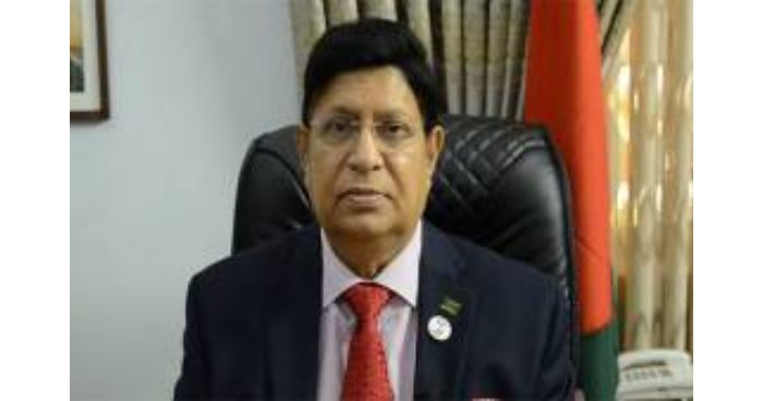 উজবেকিস্তানে আন্তর্জাতিক সম্মেলনের জন্য ঢাকা ছাড়লেন আব্দুল মোমেন