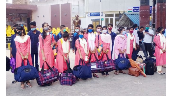 ভারতে পাচার হওয়া ২৫ কিশোর-কিশোরীকে দেশে ফেরত