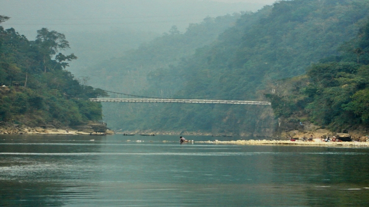 জাফলং : প্রকৃতির কোলে এক পর্যটন স্বর্গ