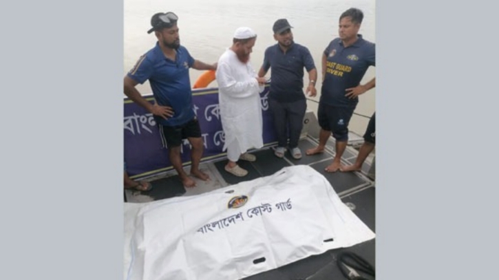 পূর্ব সুন্দরবনের ডিমেরচরে সমুদ্রে নিখোঁজ পর্যটকের লাশ উদ্ধার