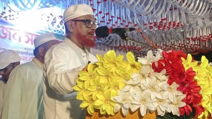 ঢাবিতে একটা সময় গোপনে নামাজ পড়তে হতো: আজহারুল ইসলাম