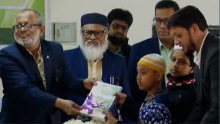 বিশ্ববিদ্যালয় পর্যায়ে কোরআনের তালিমের ব্যবস্থা করার ঘোষণা: ধর্ম উ