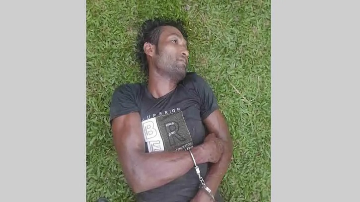 ভালুকায় ভাবি ও মুক্তিযোদ্ধাকে কুপিয়ে হত্যা, আটক যুবক