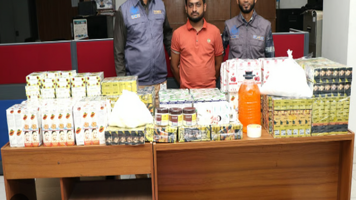 কেরানীগঞ্জে ভেজাল প্রসাধনী চক্রের সদস্য গ্রেপ্তার