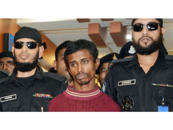 ঢাবি ছাত্রীকে ধর্ষণ : সেই মজনুর বিরুদ্ধে রায় দুপুরে