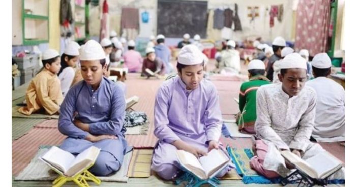 কওমি মাদ্রাসাগুলোকে নিবন্ধনে আনার উদ্যোগ