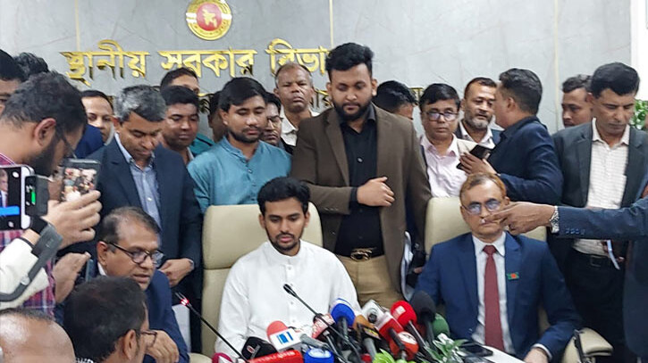 নির্বাচন করবো, তবে কোন দল থেকে নিশ্চিত না: আসিফ মাহমুদ