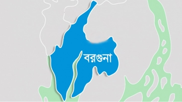 বরগুনায় পাঁচটি ট্রলার পুড়ল আগুনে