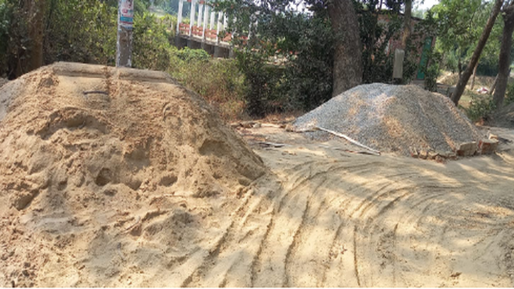 সড়ক সংস্কারের অভাবে পর্যটক হারাচ্ছে বাঁশখালী ইকো পার্ক
