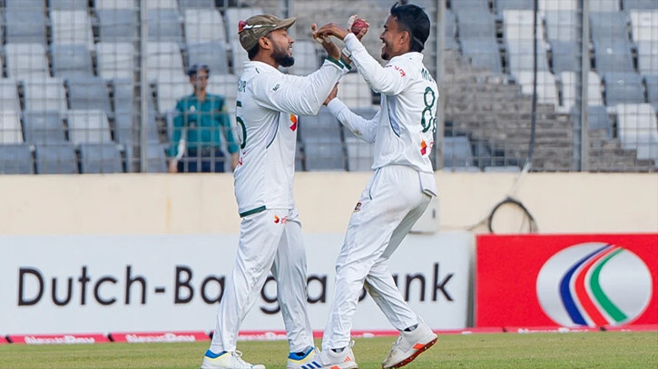 মুশফিকের শততম টেস্ট বড় জয়ে রাঙাল বাংলাদেশ