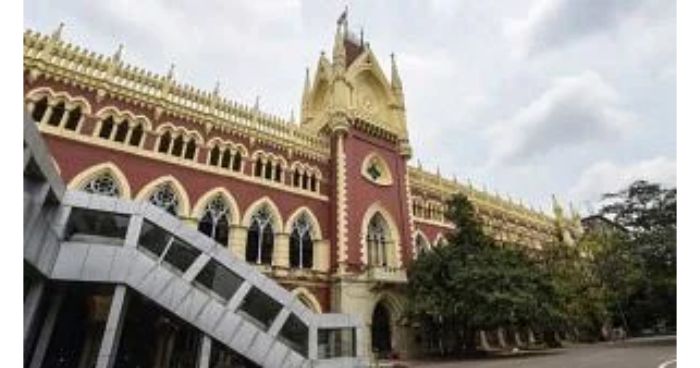 ভারতের সব স্কুলে গীতা পাঠ করা বাধ্যতামূলক দাবি জানাল হিন্দু পরিষদ