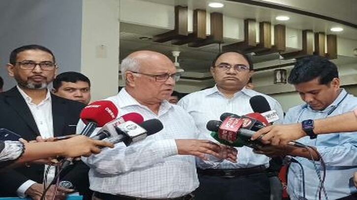 ভুয়া মুক্তিযোদ্ধাদের শাস্তি পেতে হবে: উপদেষ্টা ফারুক-ই-আজম