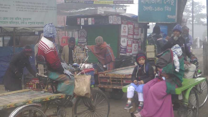 চুয়াডাঙ্গায় হিমশীতল বাতাসে কাহিল জনজীবন, তাপমাত্রা ৭.৫
