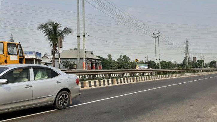 কুমিল্লার মহাসড়কে যানজট নেই