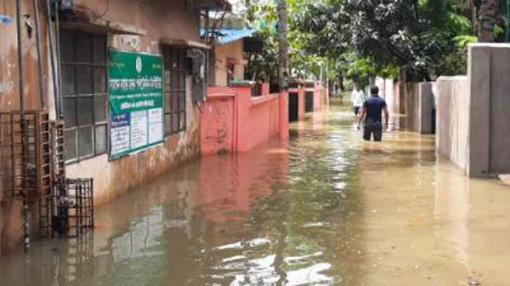 চট্টগ্রামের পানি নামাতে ক্র্যাশ প্রোগ্রাম শুরু আজ 