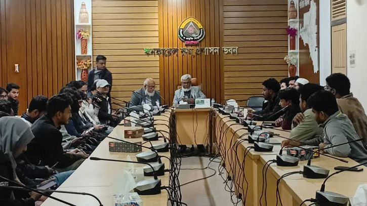শাকসু নির্বাচনের অনুমতি দিতে ‘লিখিত অঙ্গীকার চায়’ ইসি